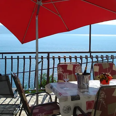 Gesamte Mit Terrasse Und Meerblick *