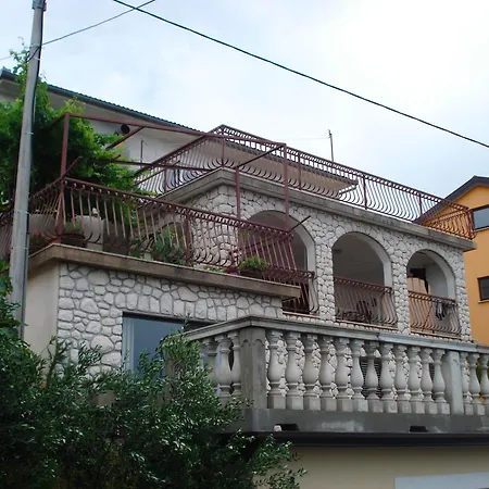 Gesamte Mit Terrasse Und Meerblick